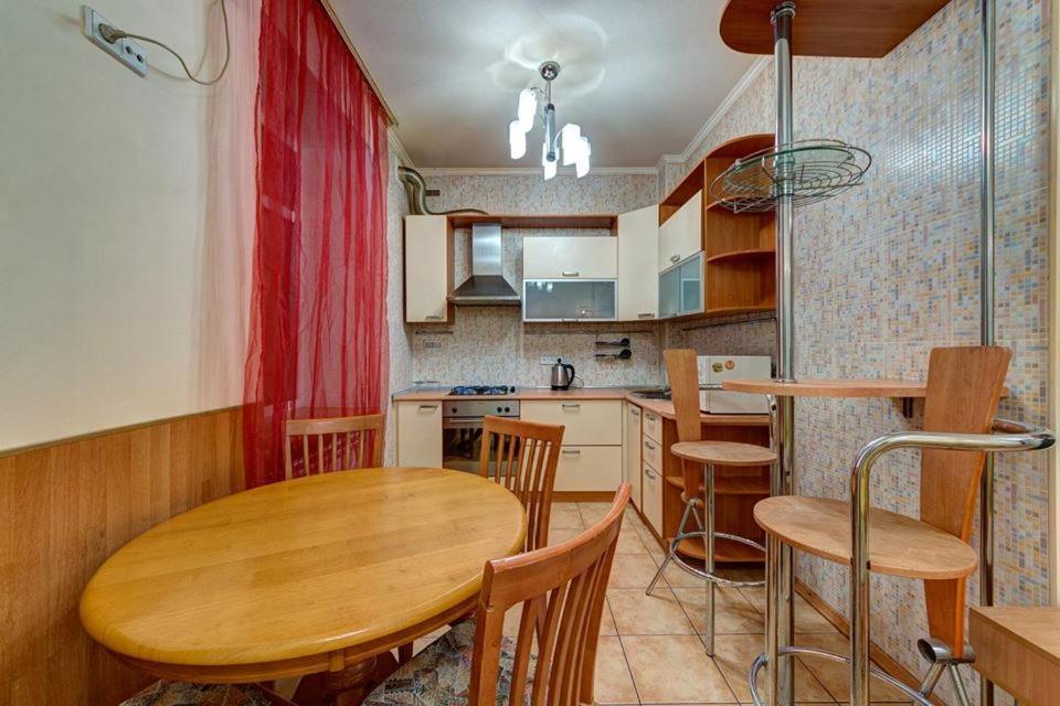 Apartments On Shota Rustaveli Kiev Luaran gambar